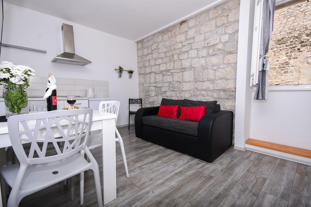 Tragos Lemon Tree Apartment Trogir Bagian luar foto